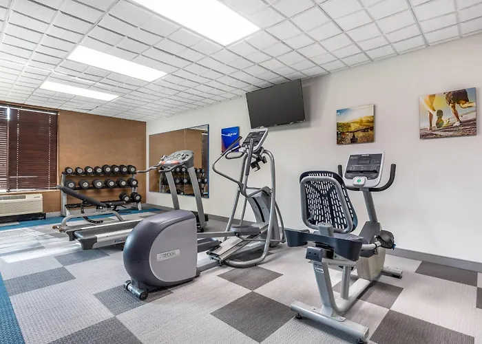 Spa Hotel: Comfort Inn & Suites Frisco East - Mckinney